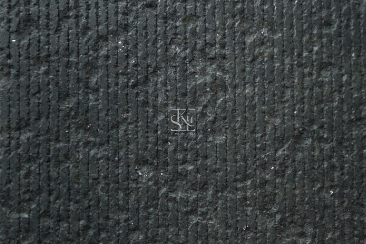 Chisselled Groove Design